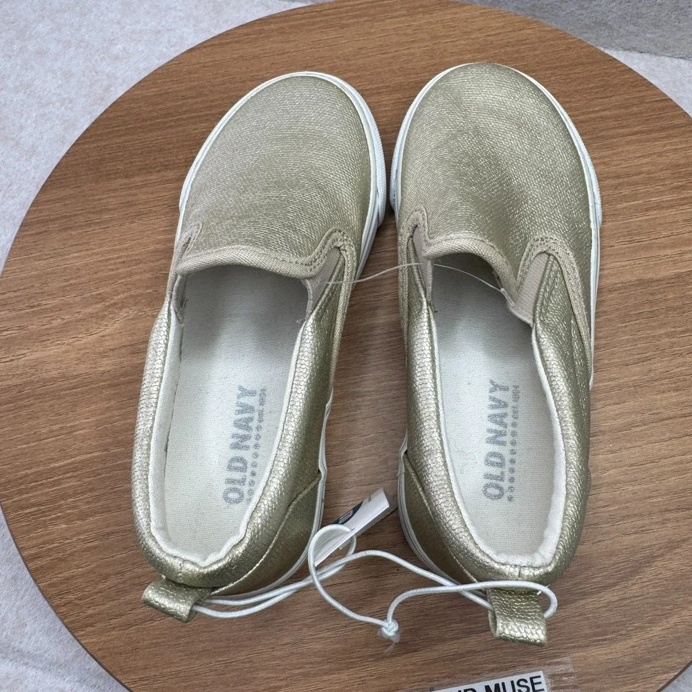 Old Navy Girls Gold Metallic Slip On Sneakers Shoes Size 11 Casual Everyday‎ NWT